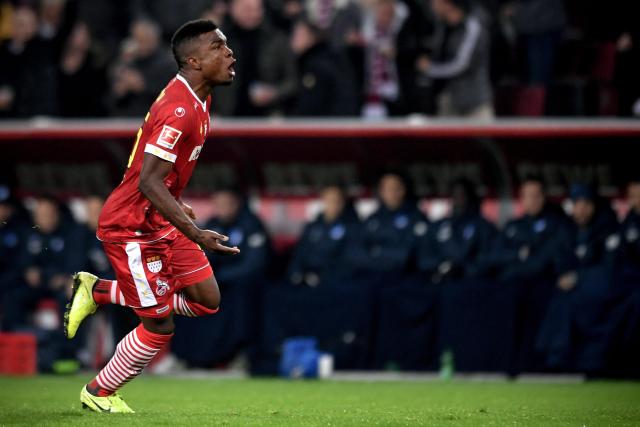 欧文25分独行侠终结雷霆4连胜 灰熊大胜马刺